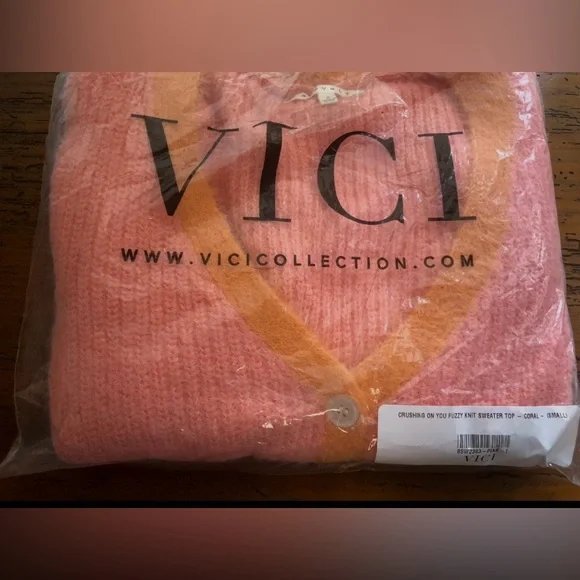 VICI fuzzy eyelash style sweater NEW cropped, short sleeve, coral RE $60 S - Picture 6 of 16
